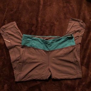 Teal and grey 3/4 leg leggings